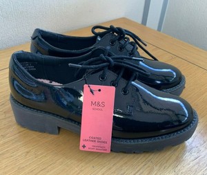 m and s girls school shoes