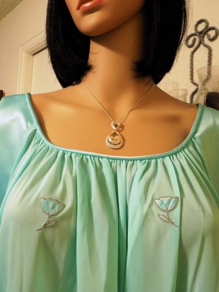 Camisón LUCIE ANN DE COLECCIÓN de nailon SEAFOAM con mangas con bandas de satén talla S pequeño Foto 3 de 4