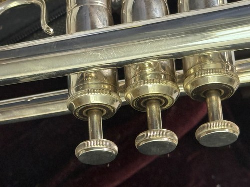 Intermediate Besson 1000 Silver Trumpet JUST SERVICED Plays Perfectly - Picture 7 of 21