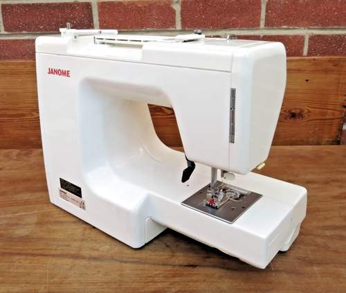 JANOME - MS2522 LIMITED EDITION - SEWING MACHINE – LIGHTLY USED – 2 of 3 LISTED - Picture 8 of 17