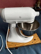 KITCHENAID ARTISN STAND MIXER MODELKSM150PSWW NO ATTACHMENTS