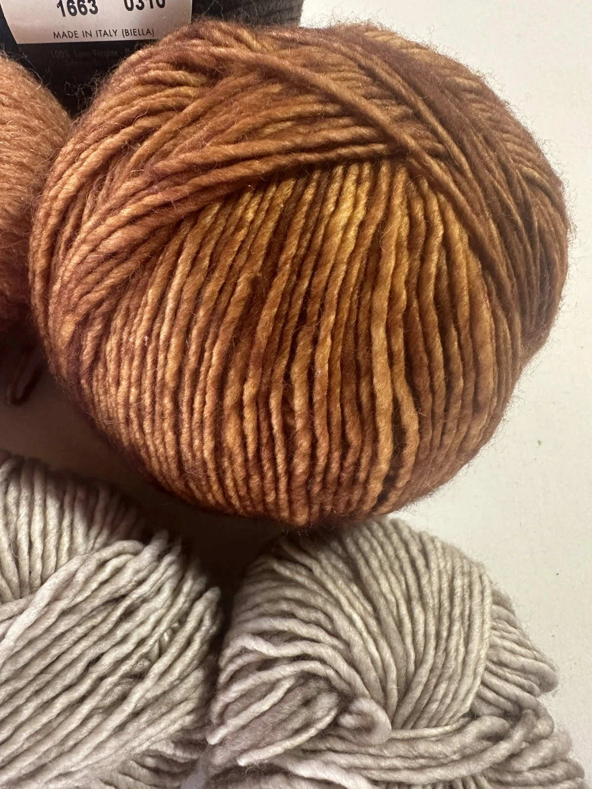 Lot of 5 Yarn NICE Balls Mix Color Zara, K&C Unknown. FALL WINTER COLORS. - product detail image 17