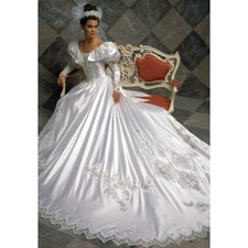 Victorian Wedding Dresses Medieval Satin Lace Long Sleeve Applique Bridal Gowns