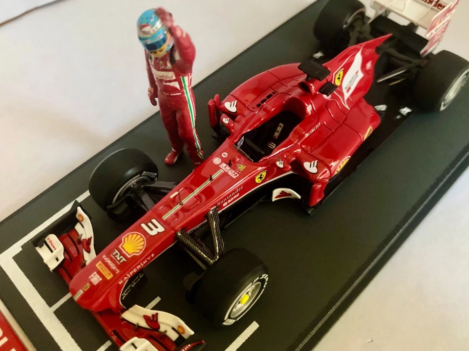 F1 1/43 Tameo TMB014 Factory Built Ferrari F138 N°3 F.Alonso 1st Chinese GP 2013 - Immagine 4 di 4