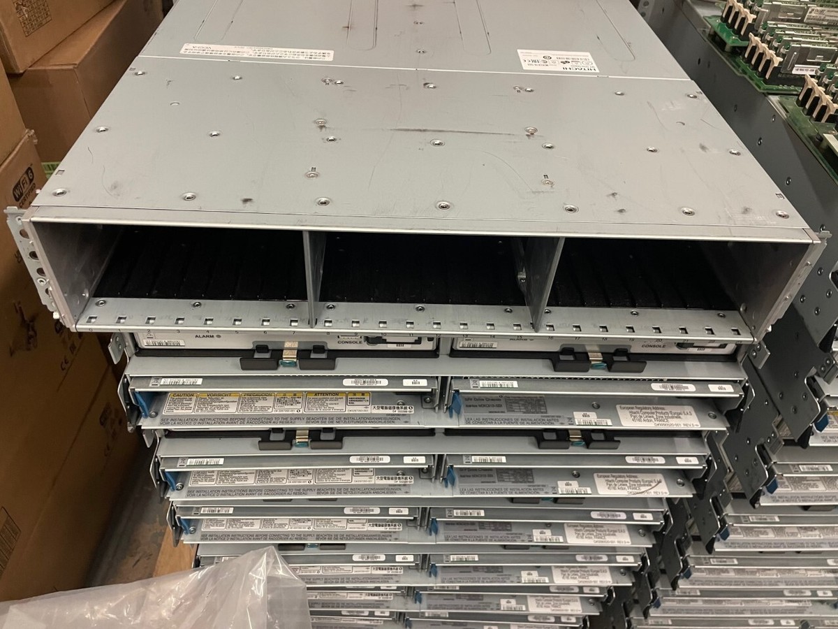 HITACHI 5552745-A, MDKC810I-SBX R0676-F2500-01 24 SLOT SFF