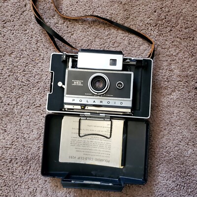 Appareil photo vintage Polaroid automatique 250 Land