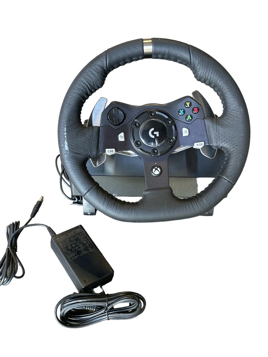  Logitech Driving Force G920 Steering Wheel and Pedals