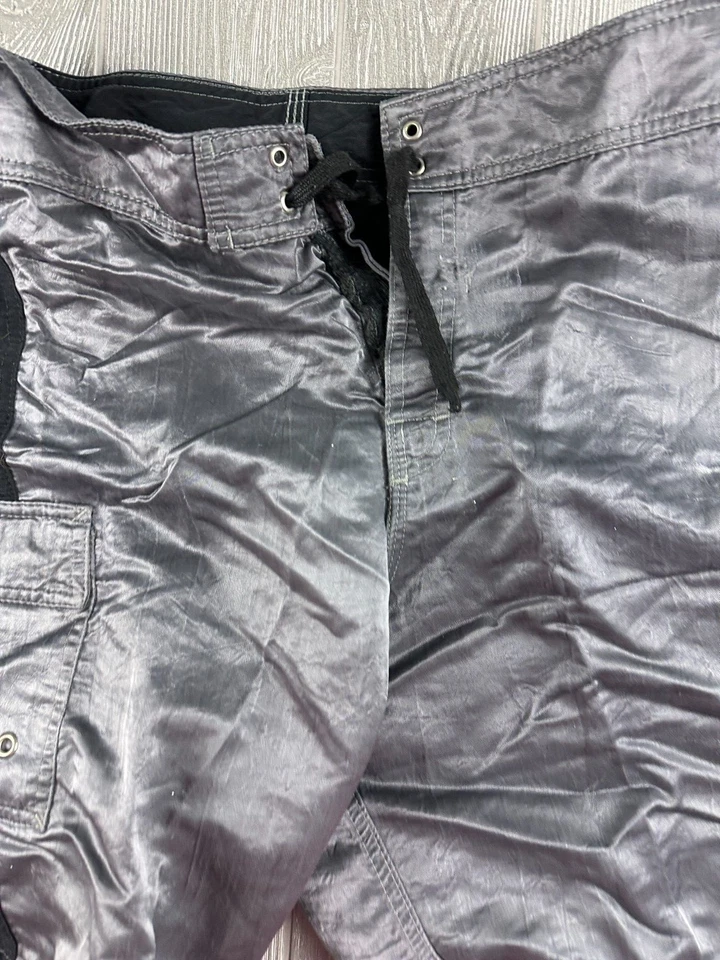 Bañador corto Quiksilver gris negro plateado para hombre Y2 Foto 2 de 4