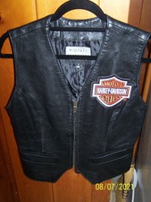 Women's Size Med Black Leather Vest With Harley-davidson Patch/zip Front