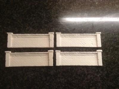 4 x Ho/OO Scale Block/Ziegelwandabschnitte - unlackiert - weiß