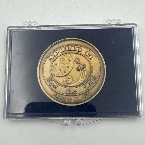 NASA Project Apollo Brass Coin Apollo 14 January 31 1971 Shepherd Roosa Mitchell - Picture 4 of 4
