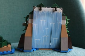 LEGO Pirates of the Caribbean Fountain Of Youth 4192 Set Only NO Minifigures Box