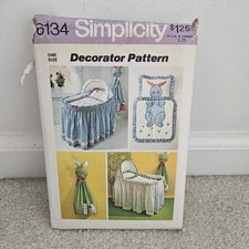 Simplicity Pattern 6134 Baby Room Decorator Pattern Comforter, Pillow CUT 