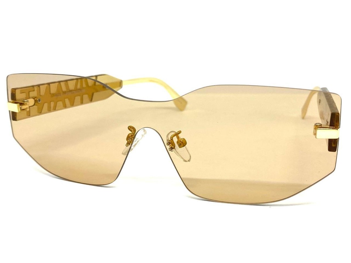 Trendy Champagne Oversized Sunglasses
0373 Trendy Champagne Oversized Sunglasses 0373 main image 3