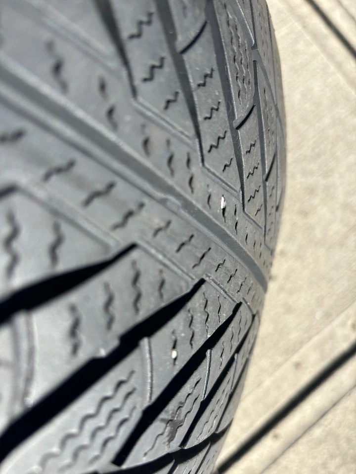 BMW X5M OEM M+S Tires and Rims - Image 3 of 4