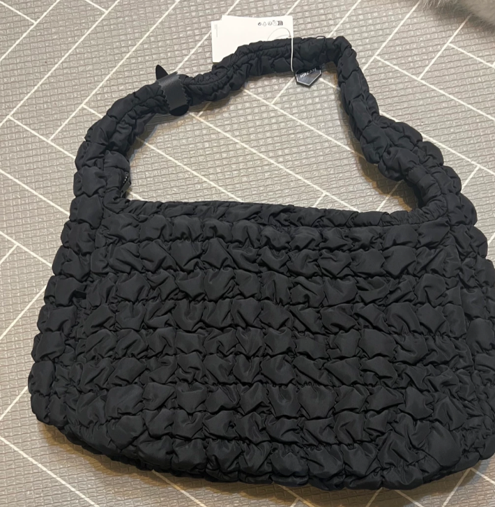 COS Quilted Oversized Shoulder Bag Black 0916460003 / 100% Authentic