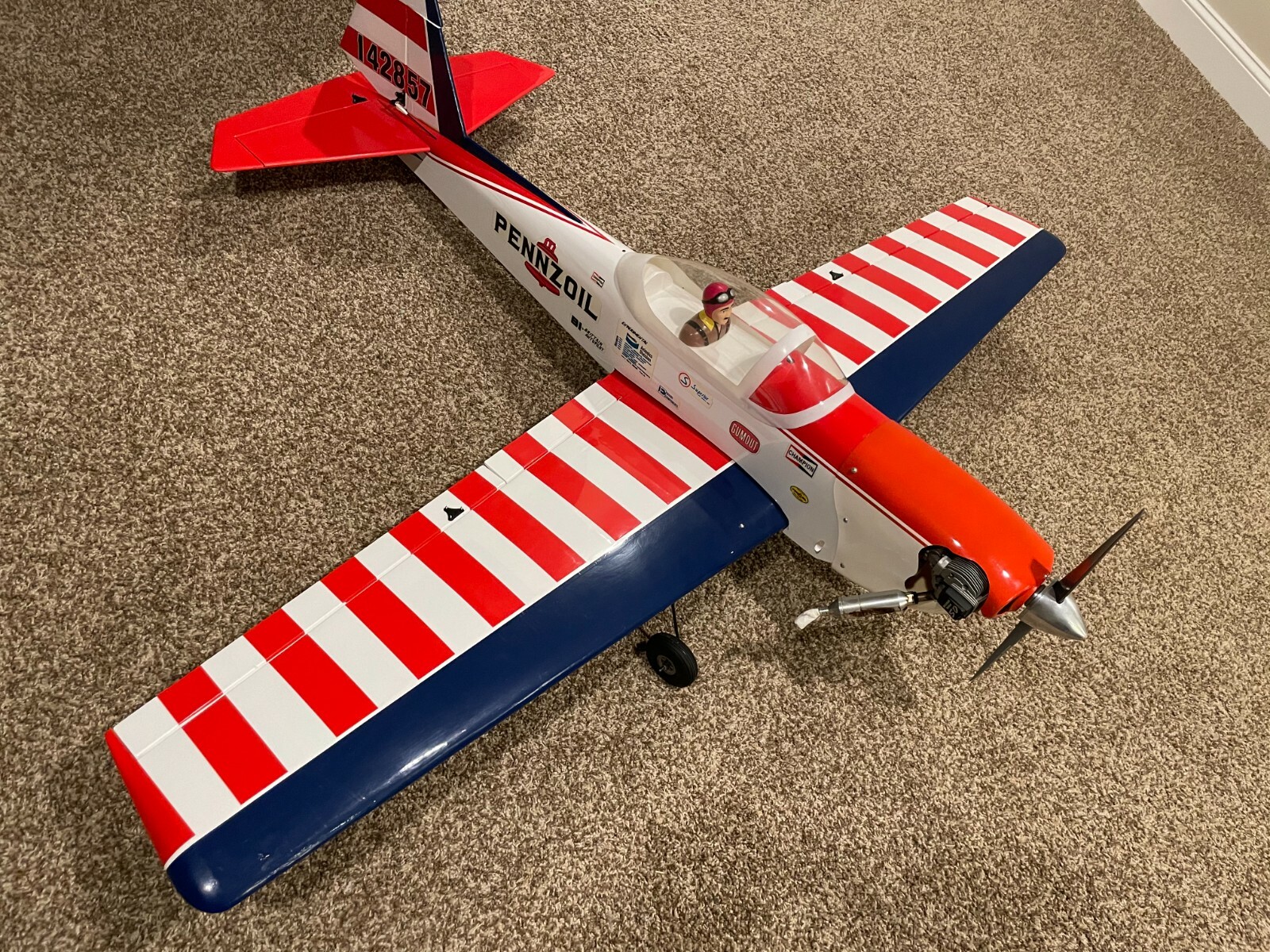 ☆新品☆60～90 SUPER CHIPMUNK! スーパーチックマンク ラジコン飛行機