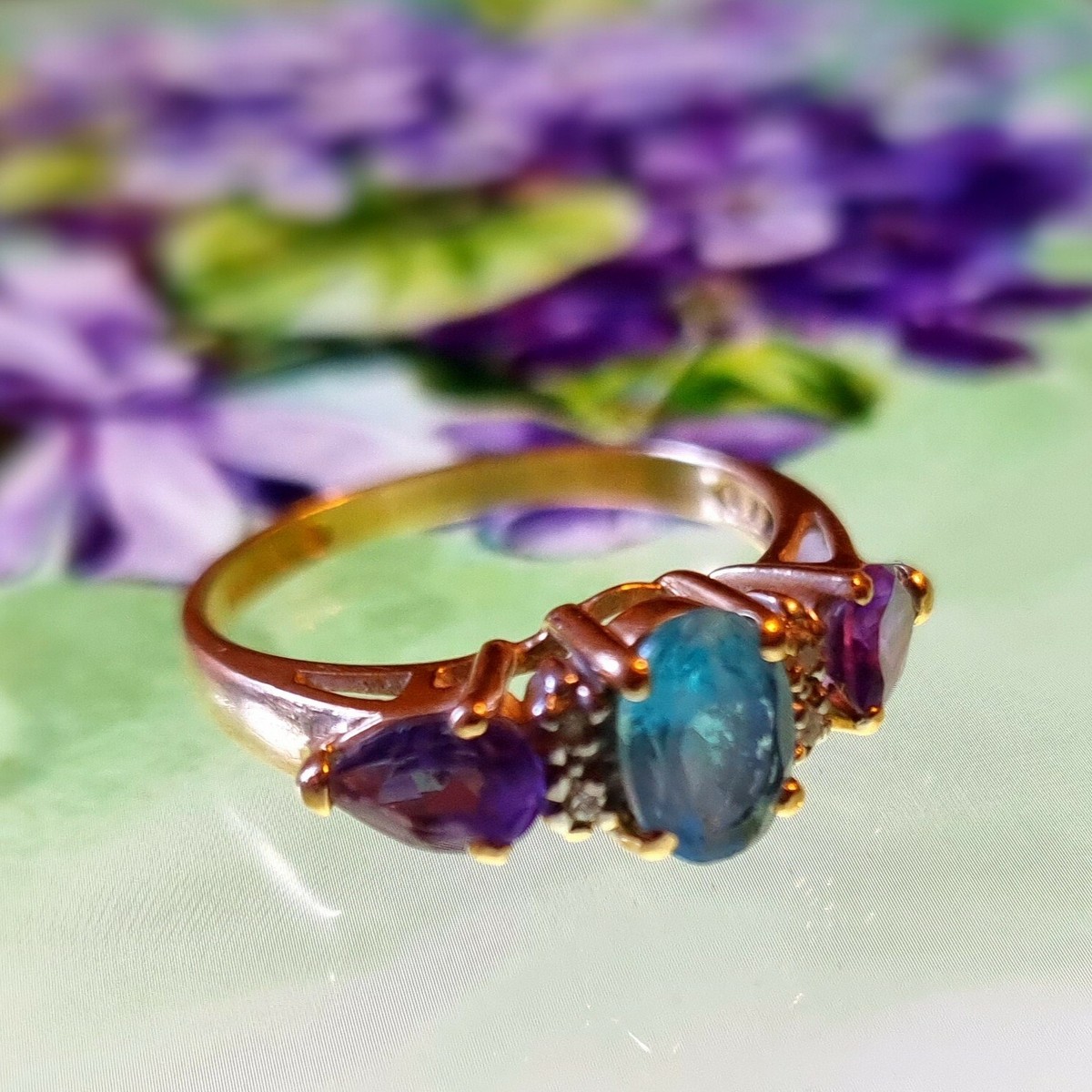 Bague Or 18 Carats Avec 2 Améthystes - Taille 53 - 5,55 G - Occasion Très Bon état
