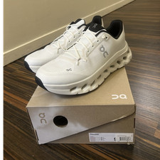 9 Wmns/ 7.5 Mens On Cloudtilt  New with Box