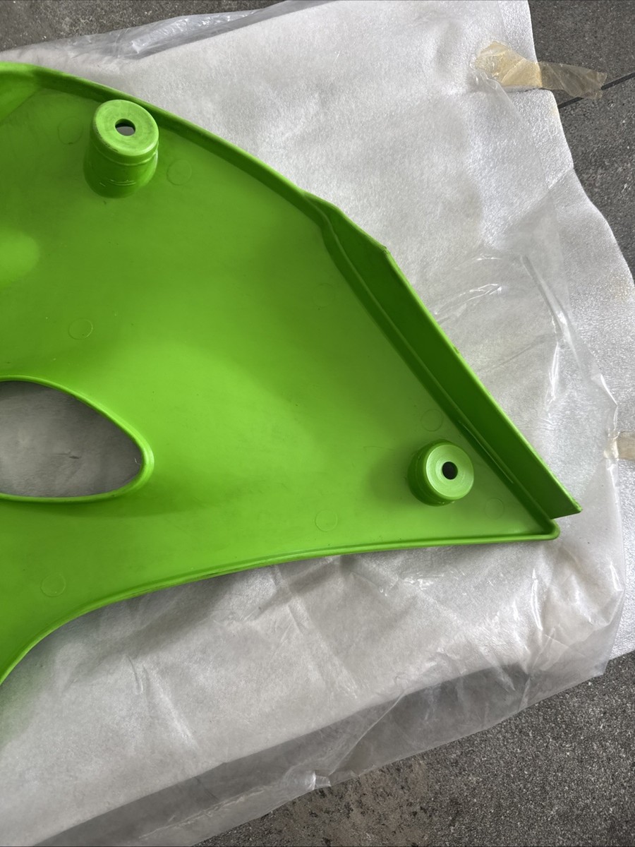 Kawasaki 1992 KX80 KX100 NOS OEM Radiator Shroud #49089-5138-6W | eBay