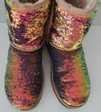 UGG Classic Short Cosmos Sequin Quartz Pink Sheepskin Lined Pull on Boots Sz 7