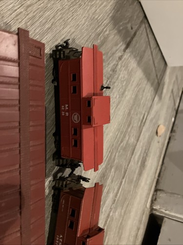 Collectors Train Cargos And More And Metal Train Tracks With Electric Anolog - Picture 16 of 24