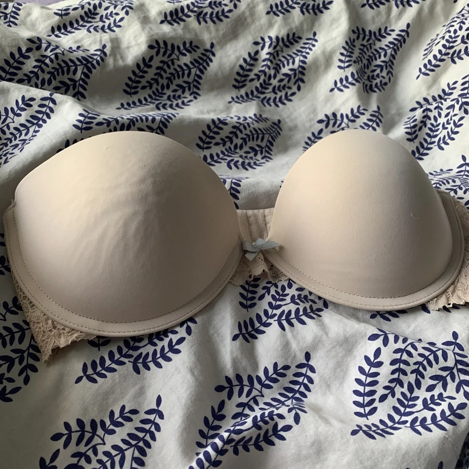 Sujetador convertible Xhilaration sin tirantes tostado liso espalda con encaje para mujer talla 34C 34 Foto 2 de 4