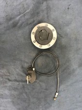 Suzuki DR800 Tankdeckel Sitzbankschloß (o1)