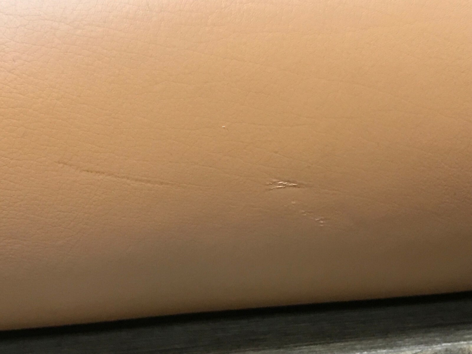 2004-08 Maserati Quattroporte Rear Seat Leather Headrest Left or Right Side M139