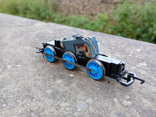 Hornby Thomas 0-6-0 chassis, spares/repairs, runner - read description - Picture 9 of 9