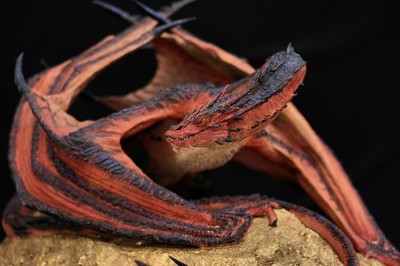 IN HAND in USA.  Weta Workshop   SMAUG the TERRIBLE statue.  Fire Drake Dragon