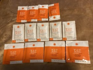 LOOK GOOD NAKED SELF TAN TOWEL Lot Of 14 Pieces