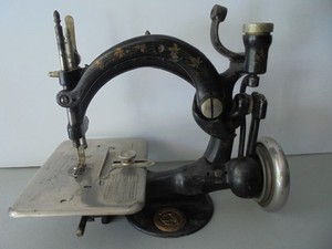 Wanamaker Automatic antique sewing machine
