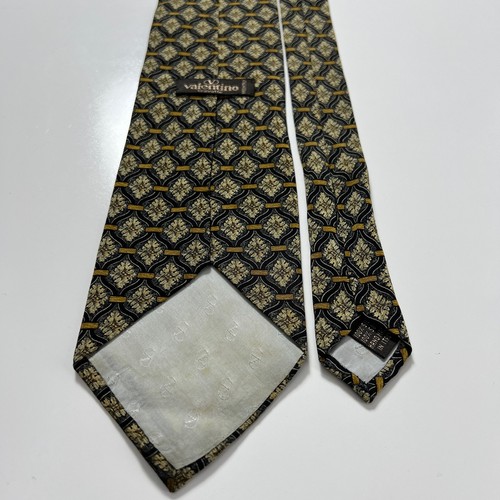 Valentino Cravatte Vintage Men's Tie Made In Italy Grey Gold 100% Silk Necktie - Picture 2 of 8