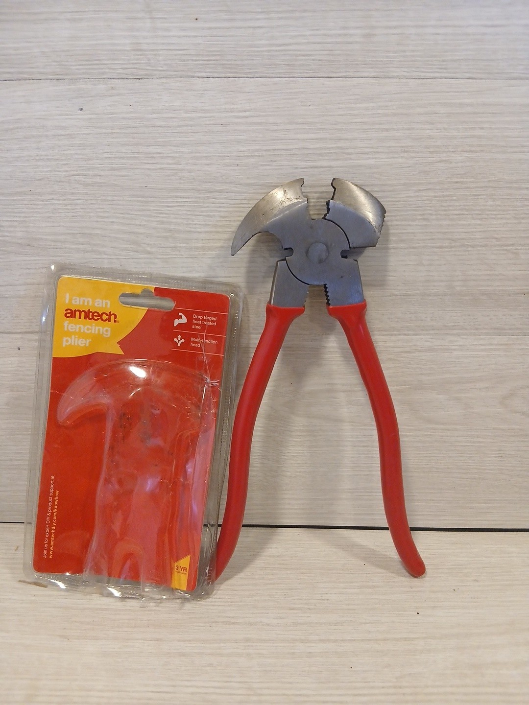 Fencing Plier 10"" 250Mm Farm Striking Face Staple Remover Hook Clamp Pincer
