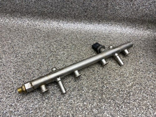 Einspritzleiste 06K133317G Rail 153Tkm Seat Leon III 5F 1.8 TSI 13.2003.083