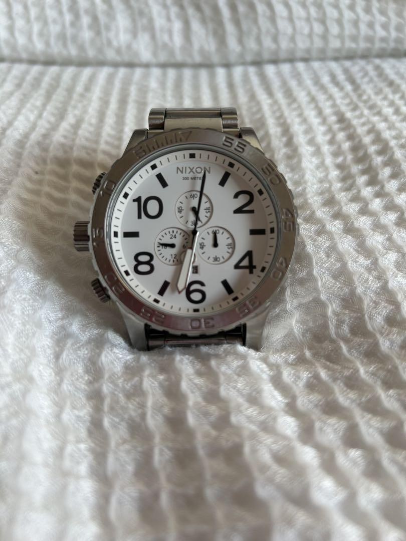 Nixon 51-30 Chronograph White Mens Watch Stylish Durable Timepiece
