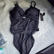 La Blanca Women's One Piece Swimsuit Size 12 Black Padded Open Back Adjustable
