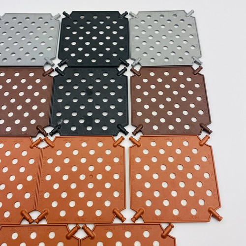 11 Knex Square 3-3/4" Panel Plate Base Assortment - Standard K'nex Parts - Picture 8 of 9