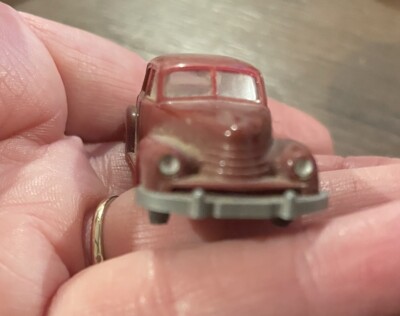 2 Miniatures Opel Kapitan 1951 MARKS 1/160 - Berline & Cabriolet Métal - Occasion Neuf