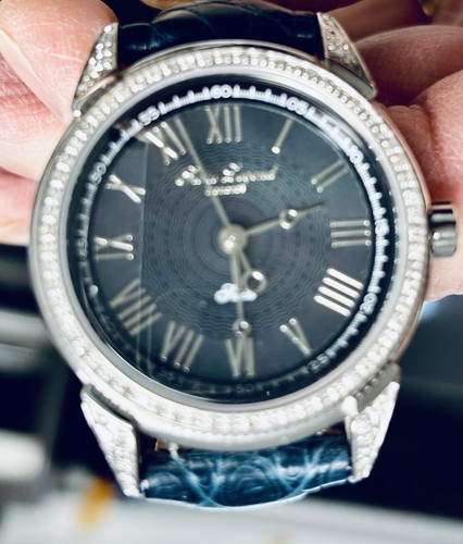 Swiss Legend Diamonds Woman Watch 10 ATM Swiss mvmt MOP Embossed Deployment Band - Picture 3 of 12