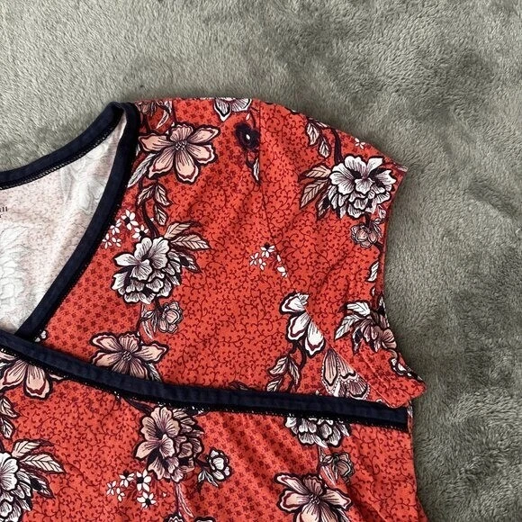 Garnet Hill Green Cotton Tee Shirt Women's size Large Coral Floral Foto 2 de 4