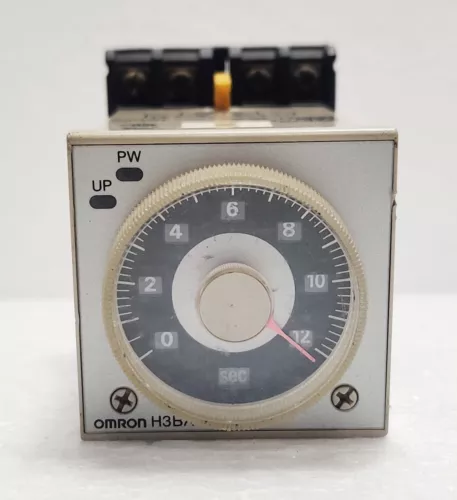 Omron H3BA-N8 Timer 220VAC 50/60Hz