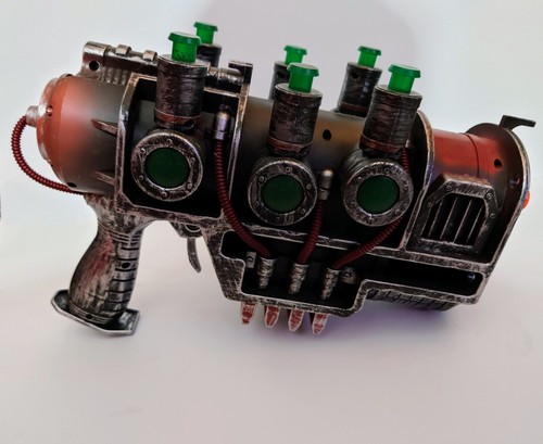 Fallout Official 1:1 Plasma Pistol Replica Collectible Rarely Used - 第 5/8 張圖片