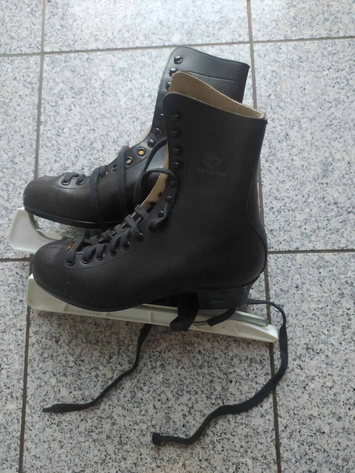 Bild 1 von 4