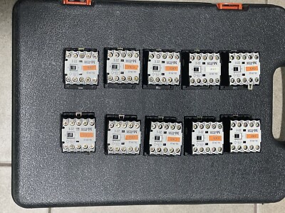 Moller DILLER-22E  Control Relay 2 N.O and 2 N.C Contacts 120v Coil  Lot Of 10