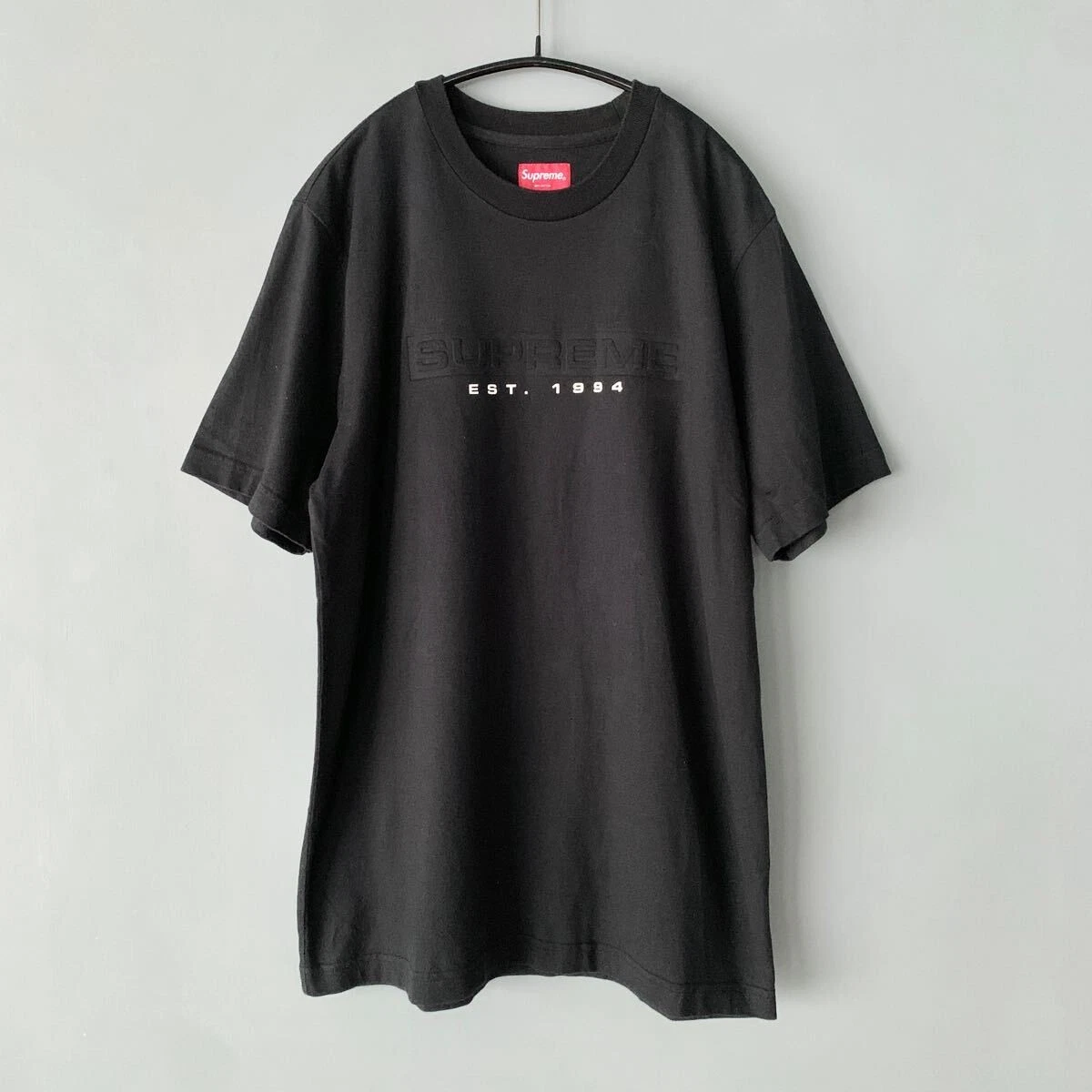 T shirt SUPREME Logo en relief M Supreme Noir Noir