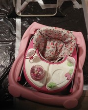 Minnie Mouse Walker