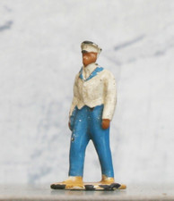 VINTAGE LEAD FIGURE - TRAIN RAILWAY - SAILOR / MAN  BARCLAY MINI SIZE   769