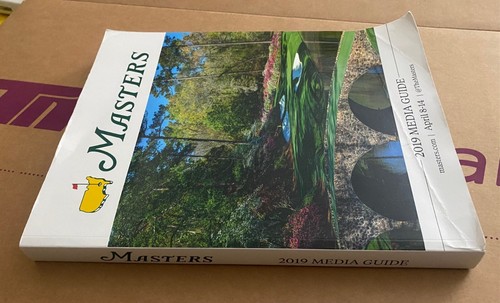 2019 Augusta National Golf Club Masters Tournament Media Guide PGA TIGER WOODS - Picture 2 of 2